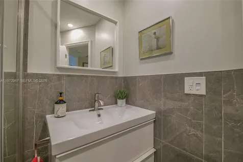 5171 W Oakland Park Boulevard Lauderdale Lakes FL 33313