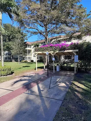 5171 W Oakland Park Boulevard Lauderdale Lakes FL 33313