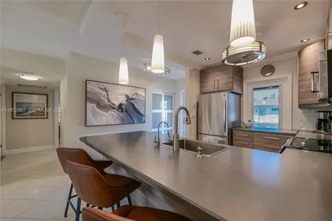 5171 W Oakland Park Boulevard Lauderdale Lakes FL 33313