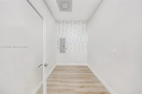 17225 S Dixie Highway Palmetto Bay FL 33157