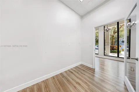 17225 S Dixie Highway Palmetto Bay FL 33157