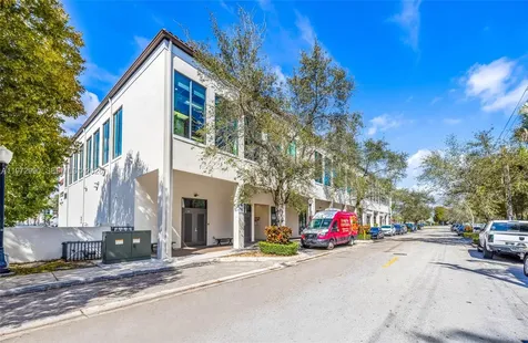 17225 S Dixie Highway Palmetto Bay FL 33157