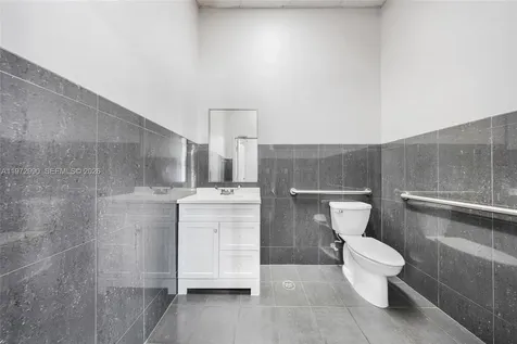 17225 S Dixie Highway Palmetto Bay FL 33157