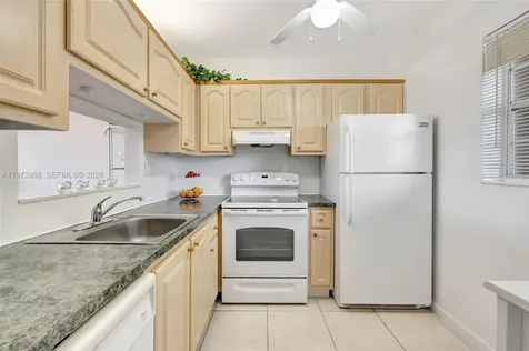 5002 NW 35th Street Lauderdale Lakes FL 33319