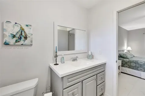 5002 NW 35th Street Lauderdale Lakes FL 33319