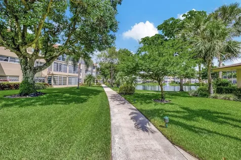 5002 NW 35th Street Lauderdale Lakes FL 33319