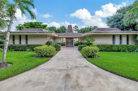 5002 NW 35th Street Lauderdale Lakes FL 33319