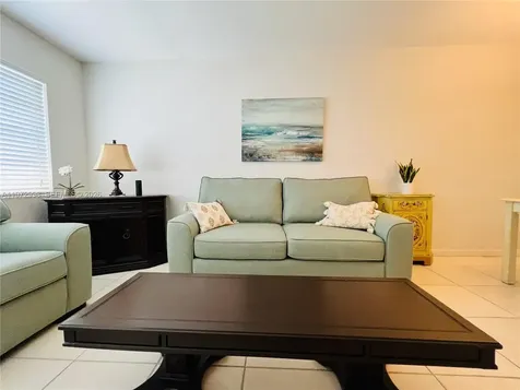 5002 NW 35th Street Lauderdale Lakes FL 33319