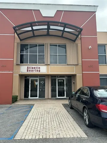 8212 NW 30th Terrace Doral FL 33122