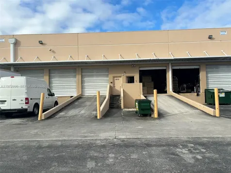8212 NW 30th Terrace Doral FL 33122
