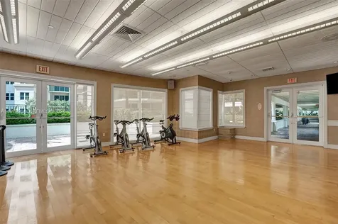 20000 E Country Club Drive Aventura FL 33180
