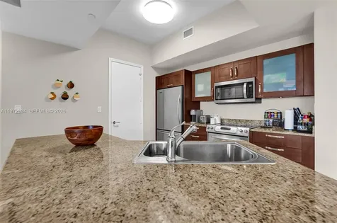 20000 E Country Club Drive Aventura FL 33180