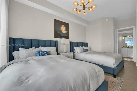 20000 E Country Club Drive Aventura FL 33180