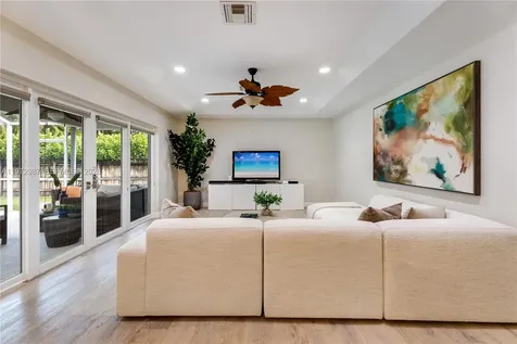 16085 SW 84th Place Palmetto Bay FL 33157