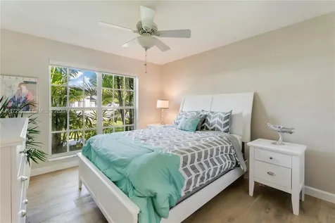 16085 SW 84th Place Palmetto Bay FL 33157