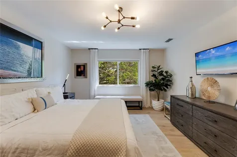 16085 SW 84th Place Palmetto Bay FL 33157