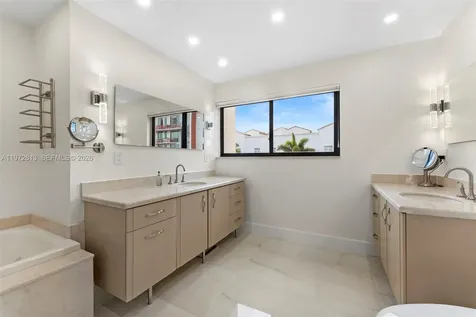 76 Isle Of Venice Drive Fort Lauderdale FL 33301
