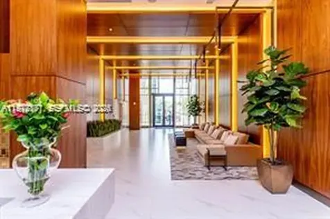 2960 NE 207 Aventura FL 33180