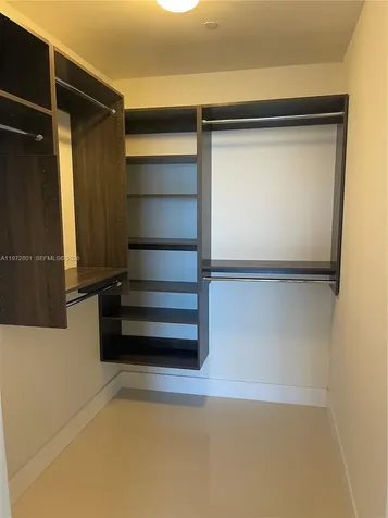 2960 NE 207 Aventura FL 33180