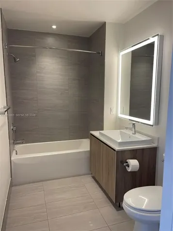 2960 NE 207 Aventura FL 33180