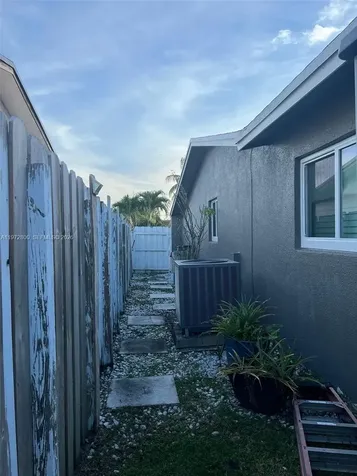 11421 NW 30th Place Sunrise FL 33323