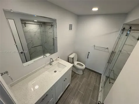 120 Lakeview Drive Weston FL 33326