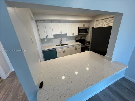 120 Lakeview Drive Weston FL 33326