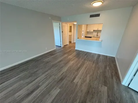 120 Lakeview Drive Weston FL 33326