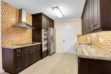 1800 NE 114th Street Miami FL 33181