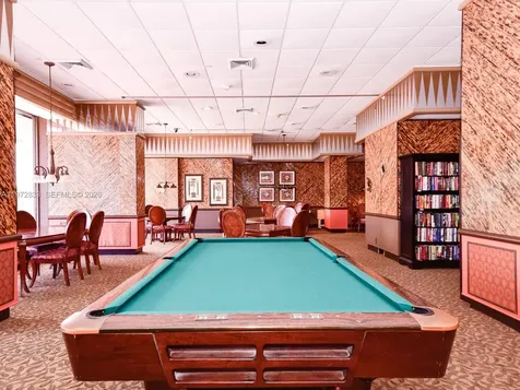 1800 NE 114th Street Miami FL 33181