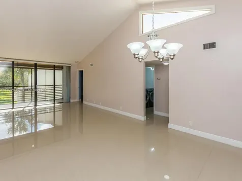11202 Taft Street Pembroke Pines FL 33026