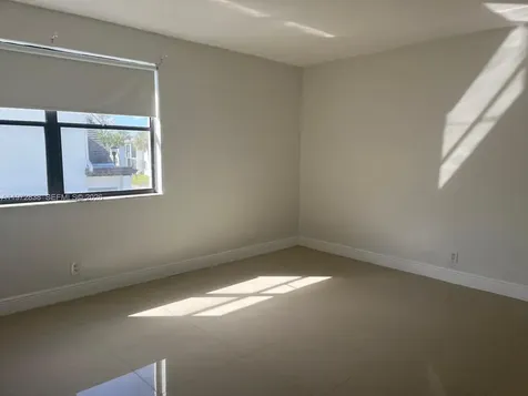11202 Taft Street Pembroke Pines FL 33026