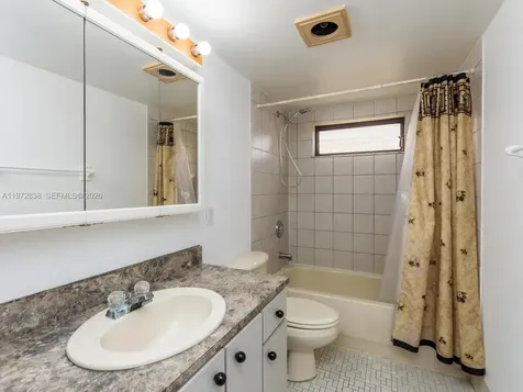 11202 Taft Street Pembroke Pines FL 33026