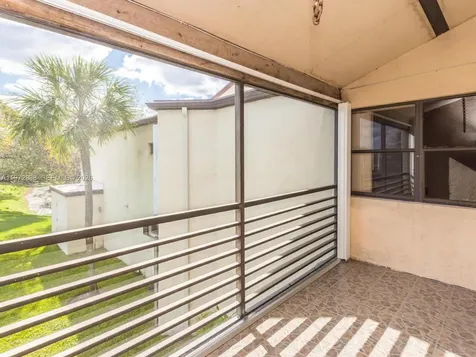 11202 Taft Street Pembroke Pines FL 33026