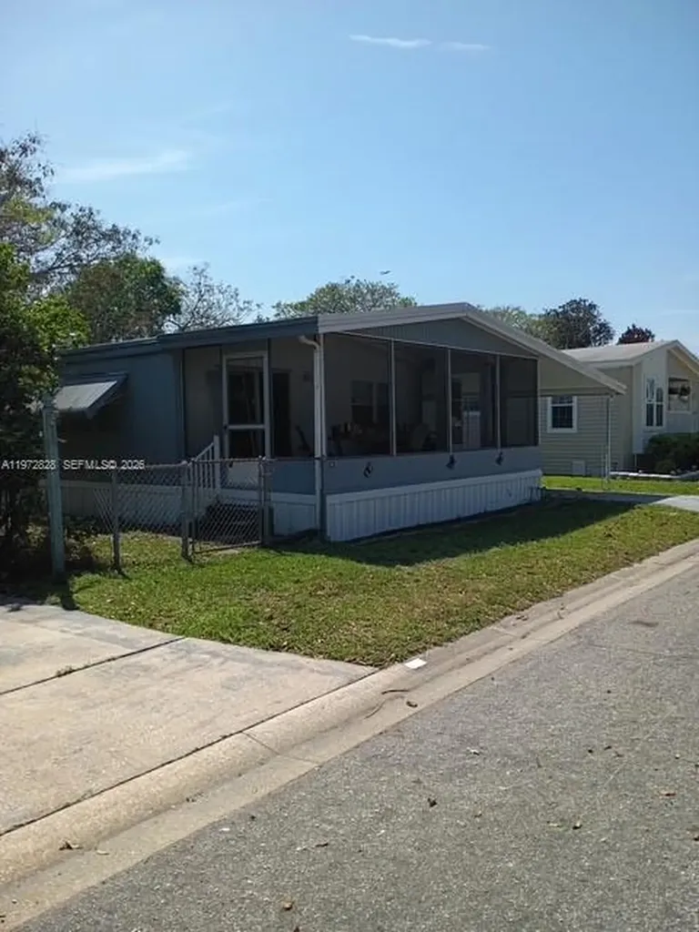 2753 Appoloosa Road Orlando FL 32822