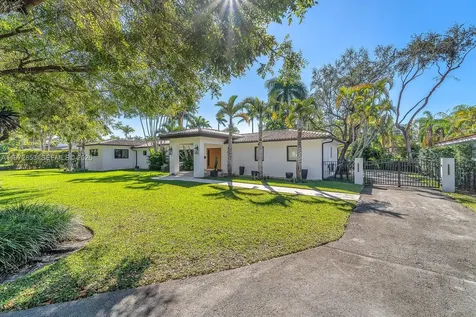 1424 Algardi Avenue Coral Gables FL 33146