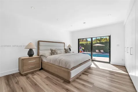 1424 Algardi Avenue Coral Gables FL 33146