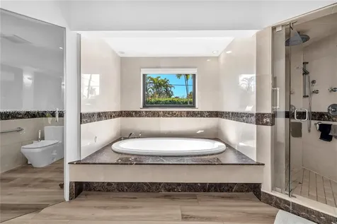 1424 Algardi Avenue Coral Gables FL 33146