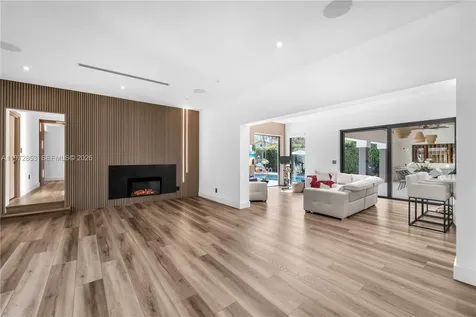 1424 Algardi Avenue Coral Gables FL 33146
