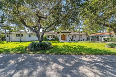 1424 Algardi Avenue Coral Gables FL 33146