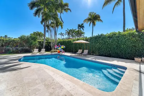 1424 Algardi Avenue Coral Gables FL 33146
