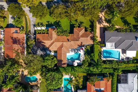 1424 Algardi Avenue Coral Gables FL 33146