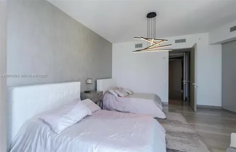 18975 Collins Avenue Sunny Isles Beach FL 33160