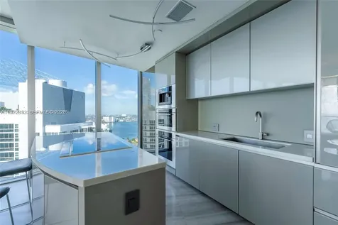 18975 Collins Avenue Sunny Isles Beach FL 33160