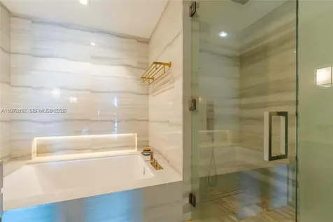 18975 Collins Avenue Sunny Isles Beach FL 33160