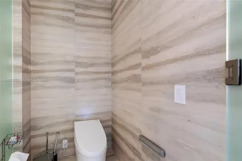 18975 Collins Avenue Sunny Isles Beach FL 33160