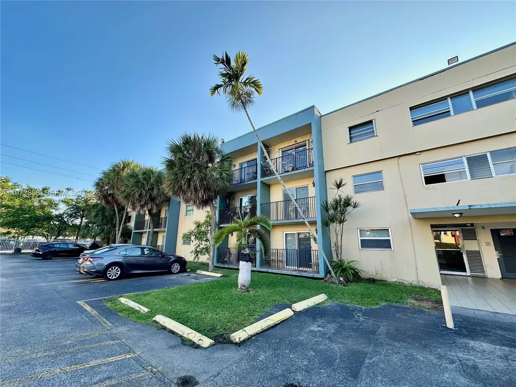 4275 NW South Tamiami Canal Drive Miami FL 33126