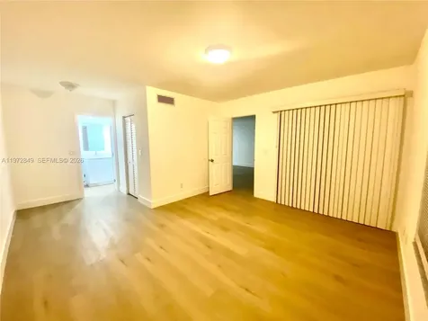 1765 Courtyard Way Naples FL 33114