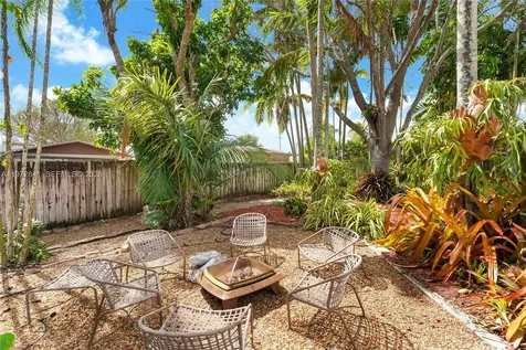 9860 SW 122nd Street Miami FL 33176