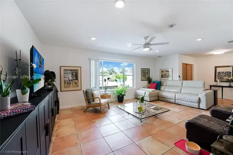 9860 SW 122nd Street Miami FL 33176